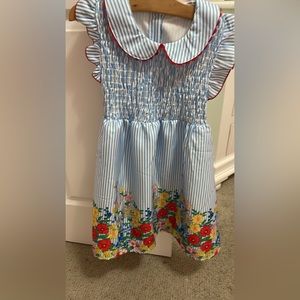 Girls size 7 smocked dress / this is a knock of of mini Boden